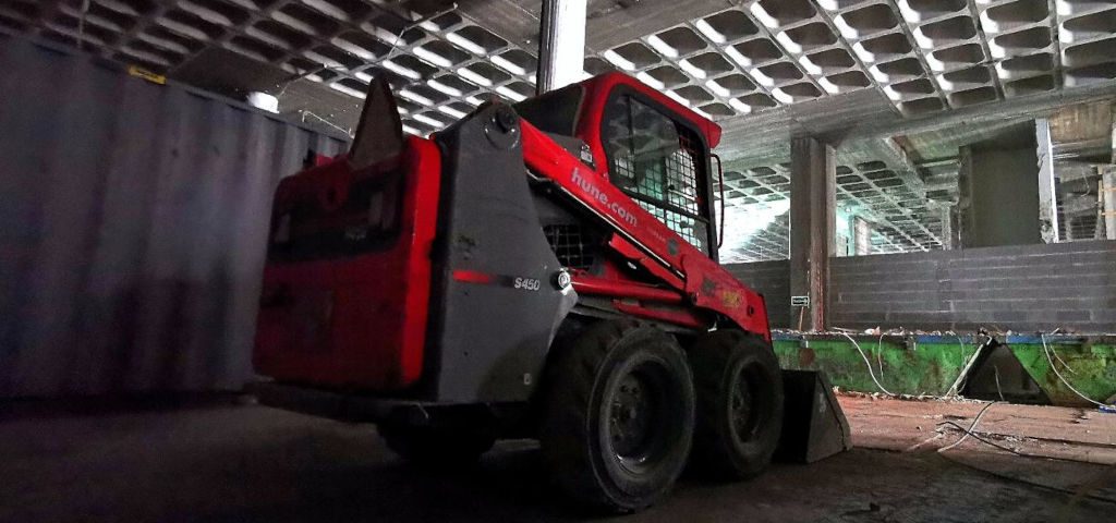 alquilar una minicargadora loxamhune