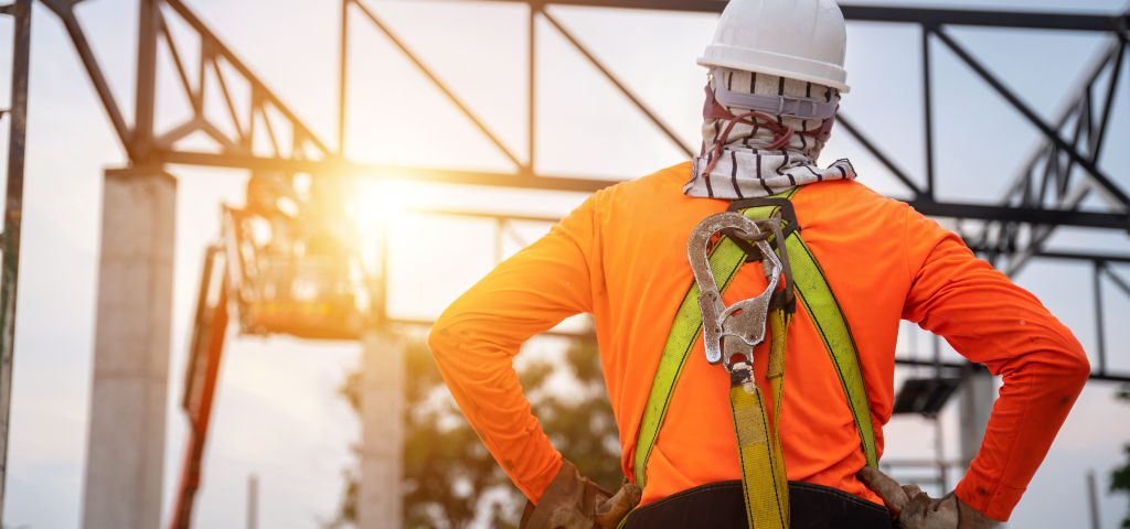 rescate en altura equipacion arnes seguridad obra 02